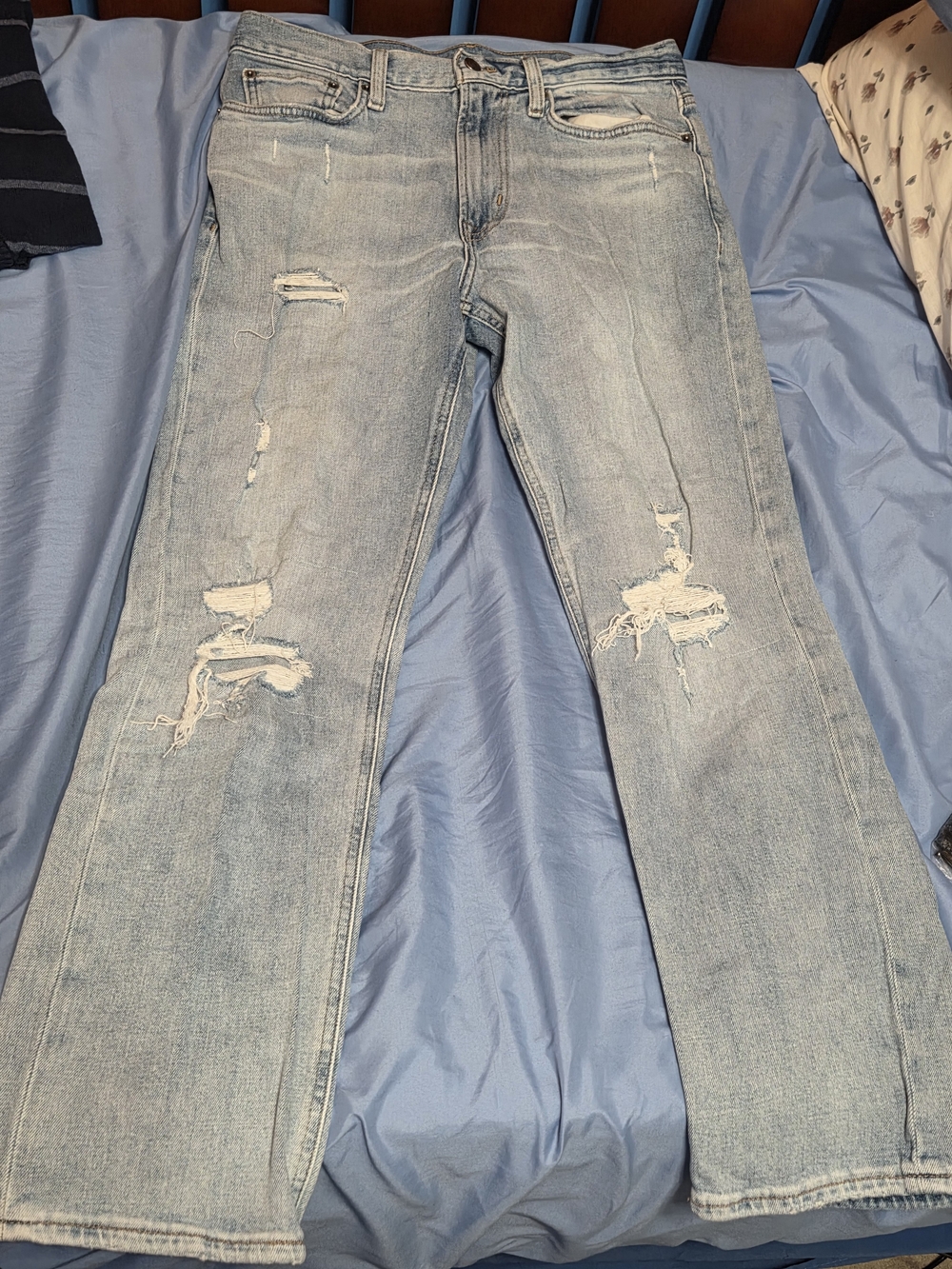 Old Navy Light Blue Wash Distressed Ripped Men's Jeans Size 30x30